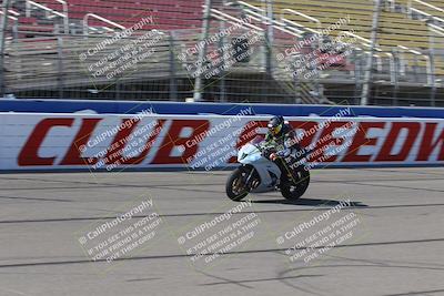 media/Aug-27-2022-Fastrack Riders (Sat) [[c588535105]]/Level 4/Session 1 Start Finish/